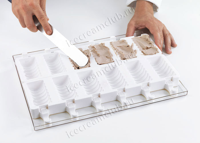 Первое дополнительное изображение для товара Форма для мороженого эскимо «Танго» СТЭККОФЛЕКС (Silikomart, Италия), 12 ячеек + поднос