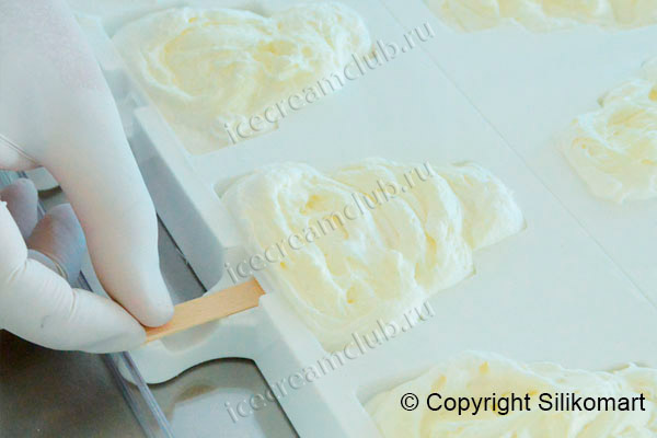 Третье дополнительное изображение для товара Форма для мороженого эскимо «Тортик» СТЭККОФЛЕКС (Silikomart, Италия), 8 ячеек + поднос