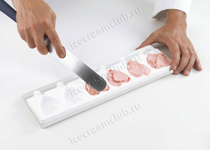 Второе дополнительное изображение для товара Форма для мороженого эскимо на палочке Easy Cream «Сердце мини» (Silikomart, Италия)
