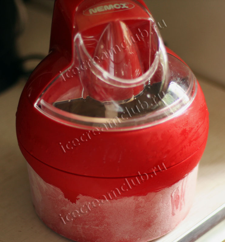 Первое дополнительное изображение для товара Мороженица Nemox Dolce Vita 1,1L Rosso