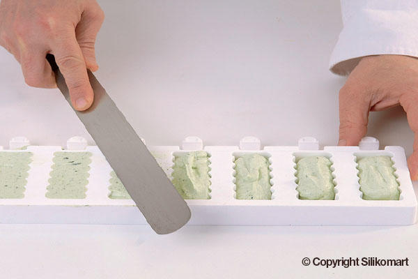 Девятое дополнительное изображение для товара Форма для мороженого эскимо «Танго мини» (Silikomart, Италия) 16 ячеек + 2 подноса