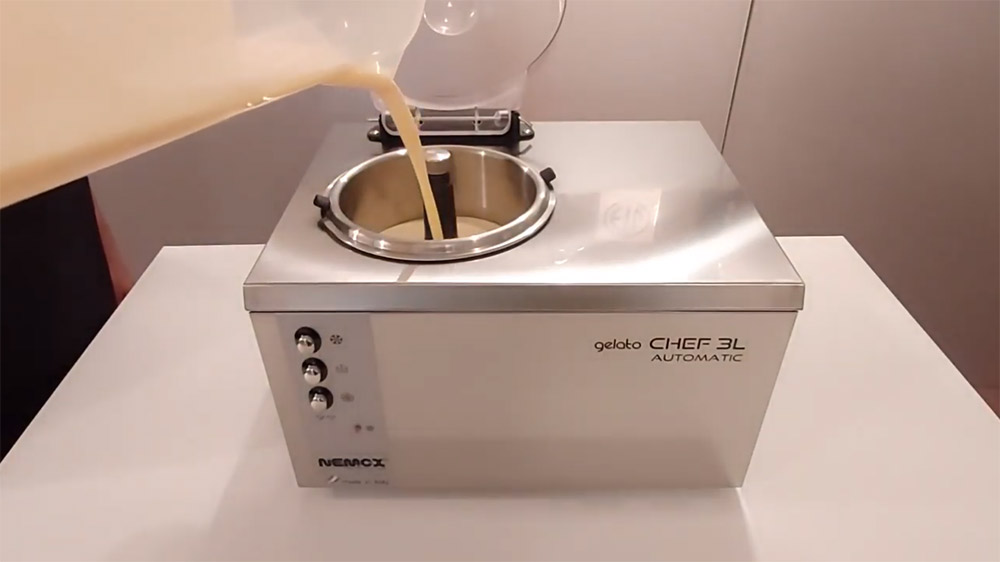 Шестое дополнительное изображение для товара Фризер для мороженого Nemox Gelato Chef 3L Automatic i-Green (профессиональный, чаша 2л)