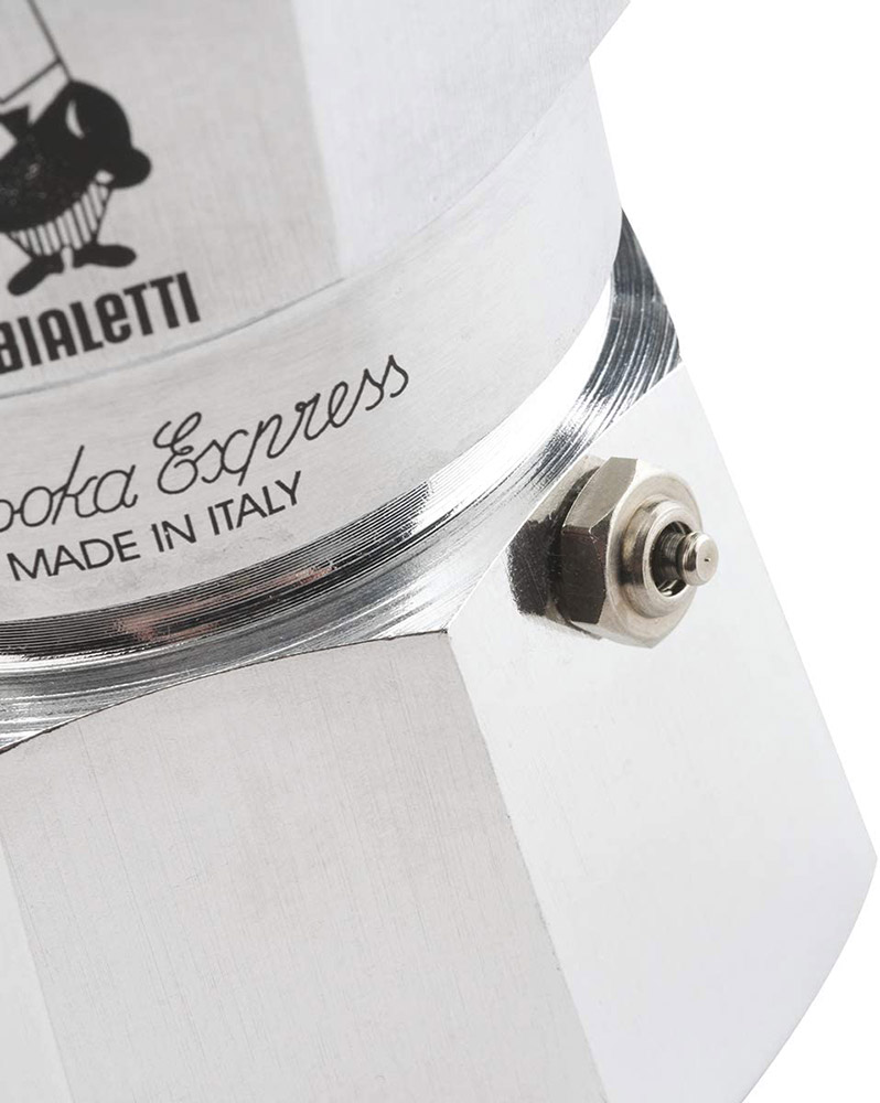 Четвертое дополнительное изображение для товара Гейзерная кофеварка Bialetti Moka Express 12 порций 0001166/MR