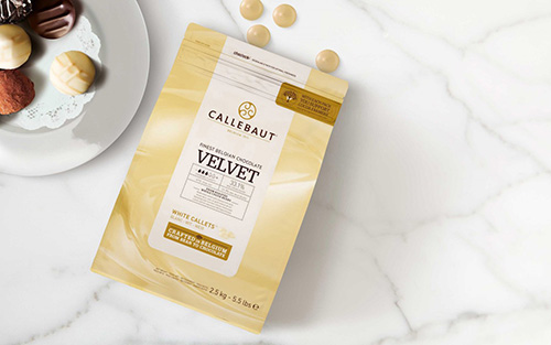 Первое дополнительное изображение для товара Шоколад белый Velvet 32% в галетах Callebaut (Бельгия), 2.5 кг арт. W3-RT-U71