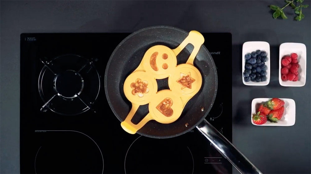 Пятое дополнительное изображение для товара Силиконовая форма для оладий, котлет, яичницы на сковороду, Tescoma 420872