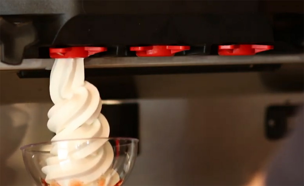 Второе дополнительное изображение для товара Сухая смесь для мороженого FROZEN YO «Фрозен йогурт греко», пакет 1.2 кг (Comprital, Италия)