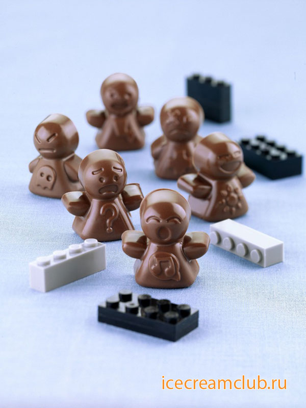 Первое дополнительное изображение для товара Форма для шоколада ИЗИШОК «Человечки» (EasyChoc Silikomart, Италия) SCG15