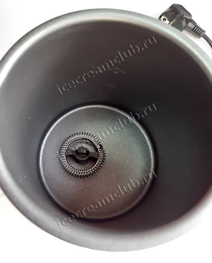 Седьмое дополнительное изображение для товара Капучинатор (вспениватель молока) Bialetti MKF 02 (черный)