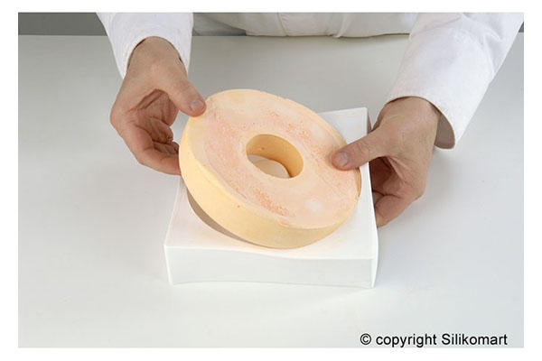 Дополнительное изображение для товара Форма для муссовых тортов ТОРТАФЛЕКС САВАРЕН, 160/80 мм, h-4 см (Silikomart, Италия)