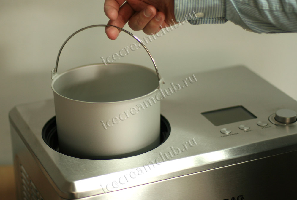 Пятое дополнительное изображение для товара Автоматическая мороженица Gastrorag 2L ICM-2031 (уценка - вмятина на корпусе)