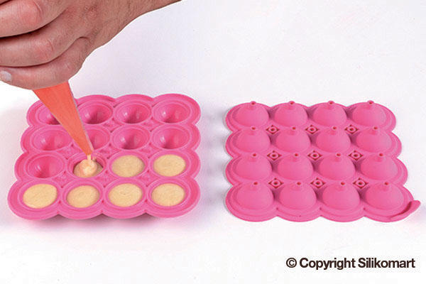 Четвертое дополнительное изображение для товара Набор для кейк попсов (форма, палочки, подставка) Wonder Pops (Silikomart, Италия)
